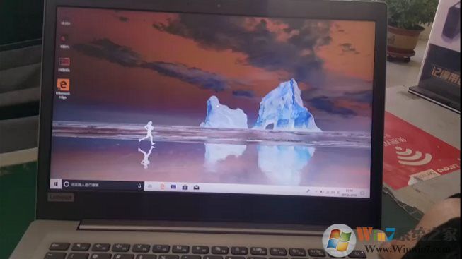 Win10插拔USB設備(如U盤)時屏幕會閃一下顏色也會變怎么解決?