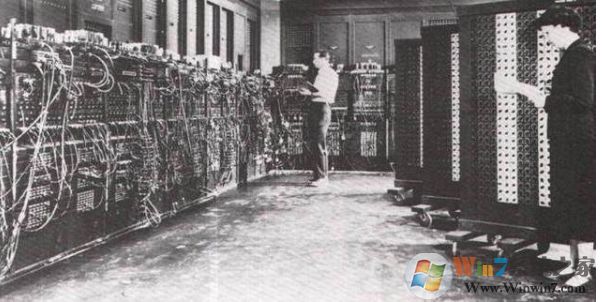 世界上第一臺電腦長什么樣？世界上第一臺電腦配置是什么樣的
